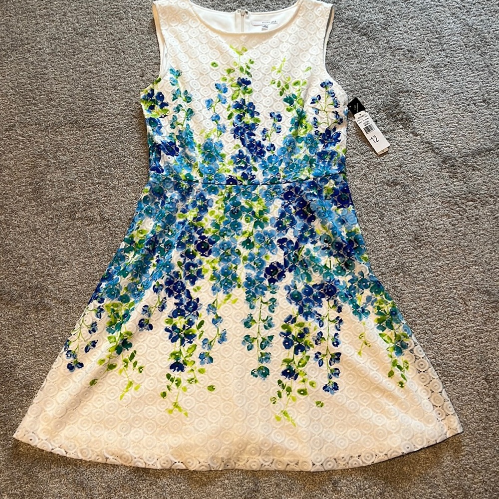 Beautiful new white lace dress from studio in New York